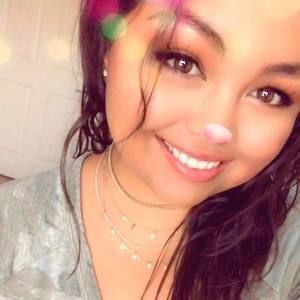 Meet your Posher, Alexis